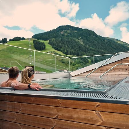 Hotel Hasenauer 4 Sterne Superior ザールバッハ・ヒンターグレム エクステリア 写真