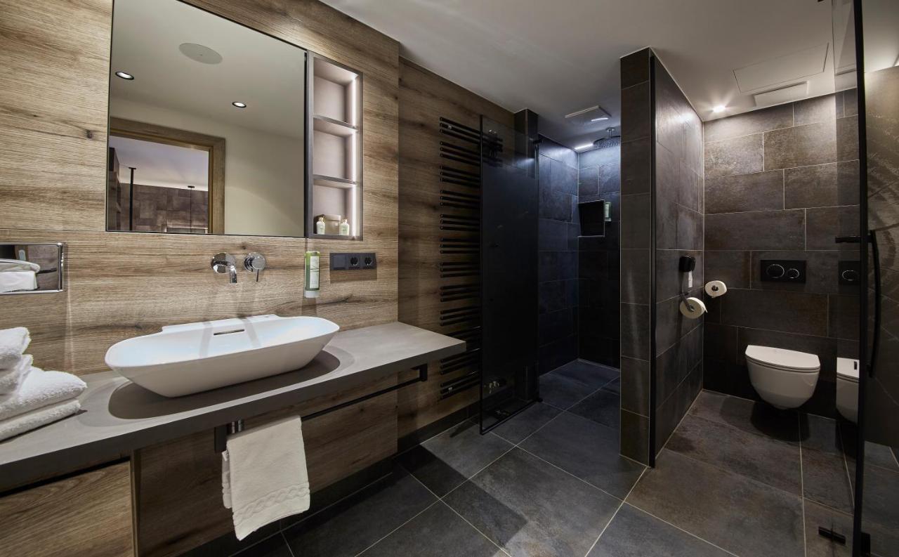 Hotel Hasenauer 4 Sterne Superior ザールバッハ・ヒンターグレム エクステリア 写真