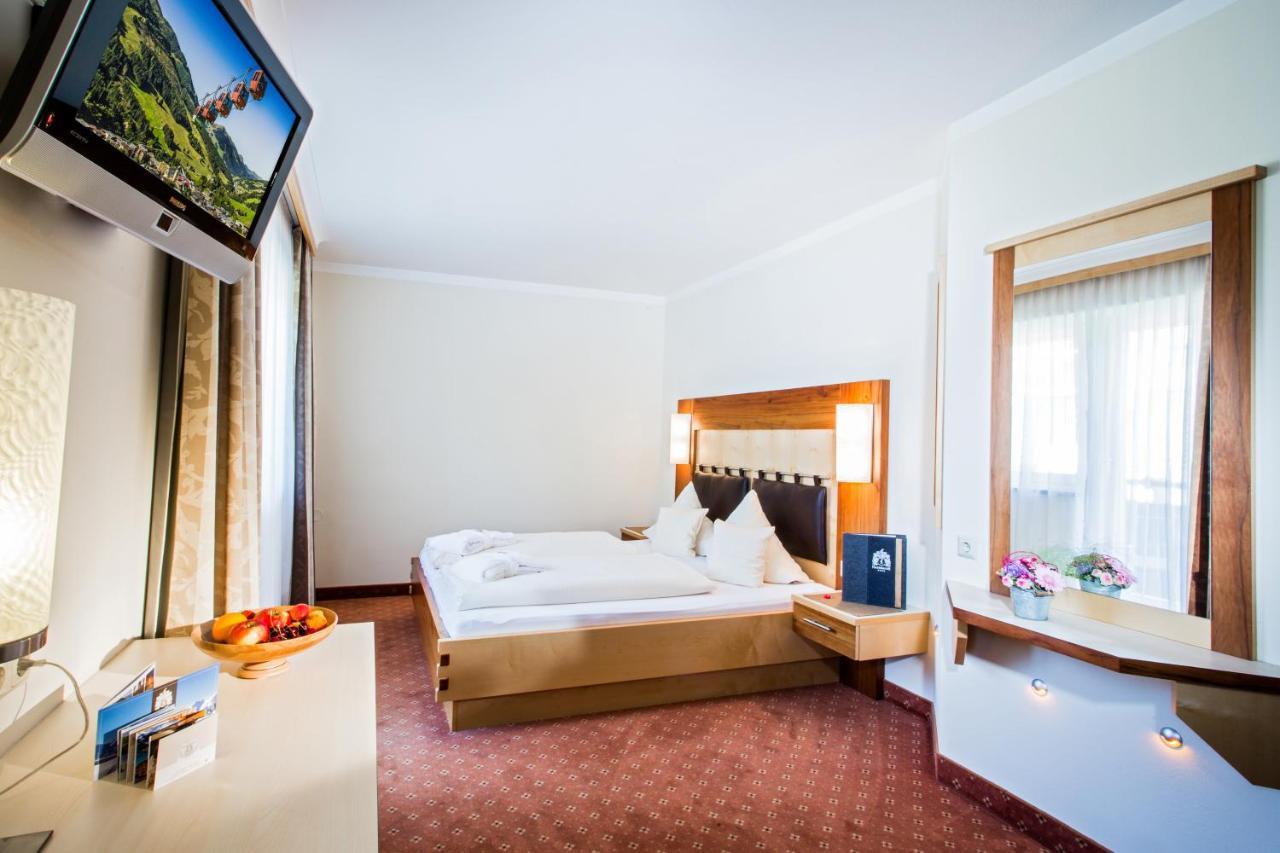 Hotel Hasenauer 4 Sterne Superior ザールバッハ・ヒンターグレム エクステリア 写真