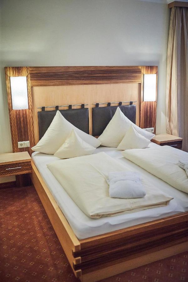 Hotel Hasenauer 4 Sterne Superior ザールバッハ・ヒンターグレム エクステリア 写真