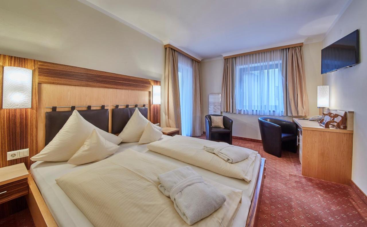 Hotel Hasenauer 4 Sterne Superior ザールバッハ・ヒンターグレム エクステリア 写真