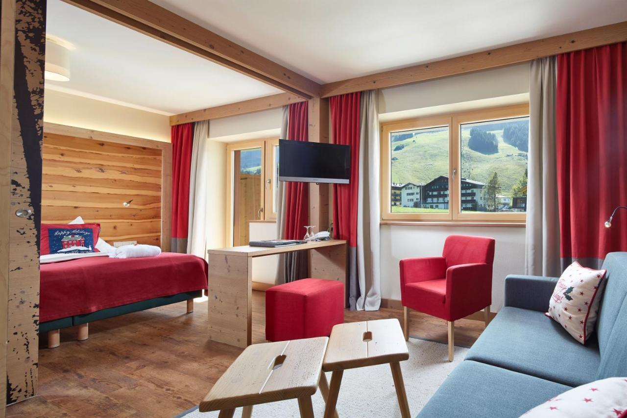 Hotel Hasenauer 4 Sterne Superior ザールバッハ・ヒンターグレム 部屋 写真