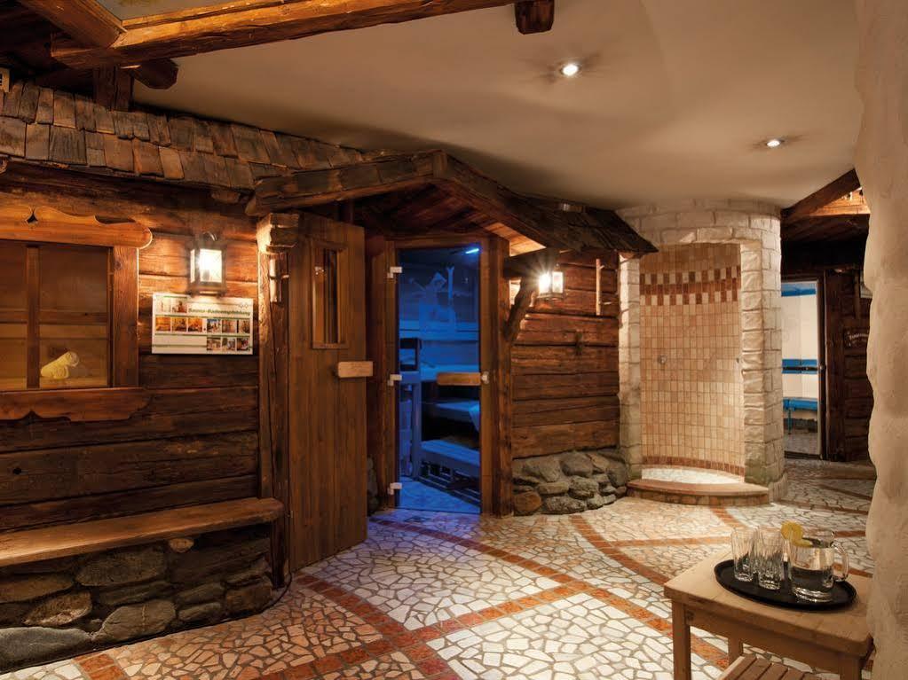 Hotel Hasenauer 4 Sterne Superior ザールバッハ・ヒンターグレム エクステリア 写真