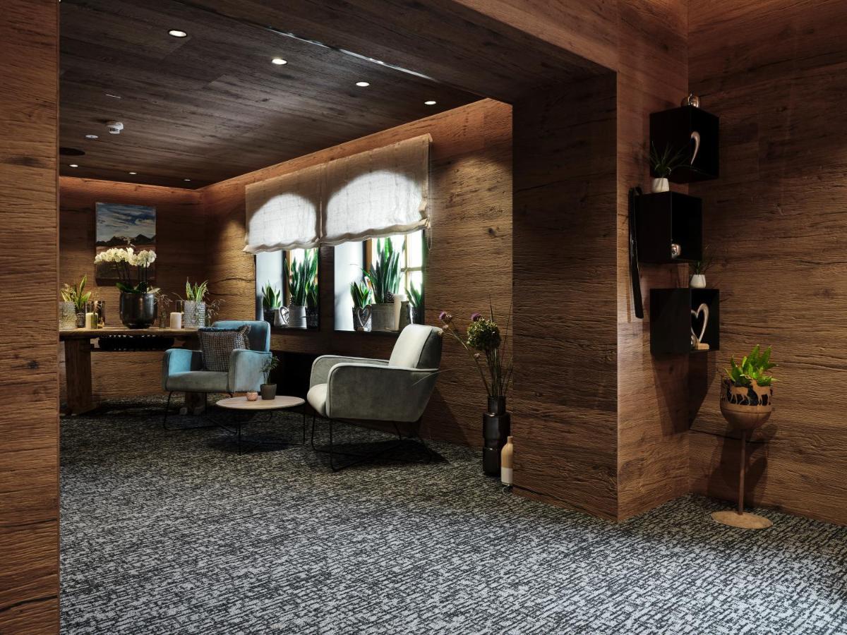 Hotel Hasenauer 4 Sterne Superior ザールバッハ・ヒンターグレム エクステリア 写真