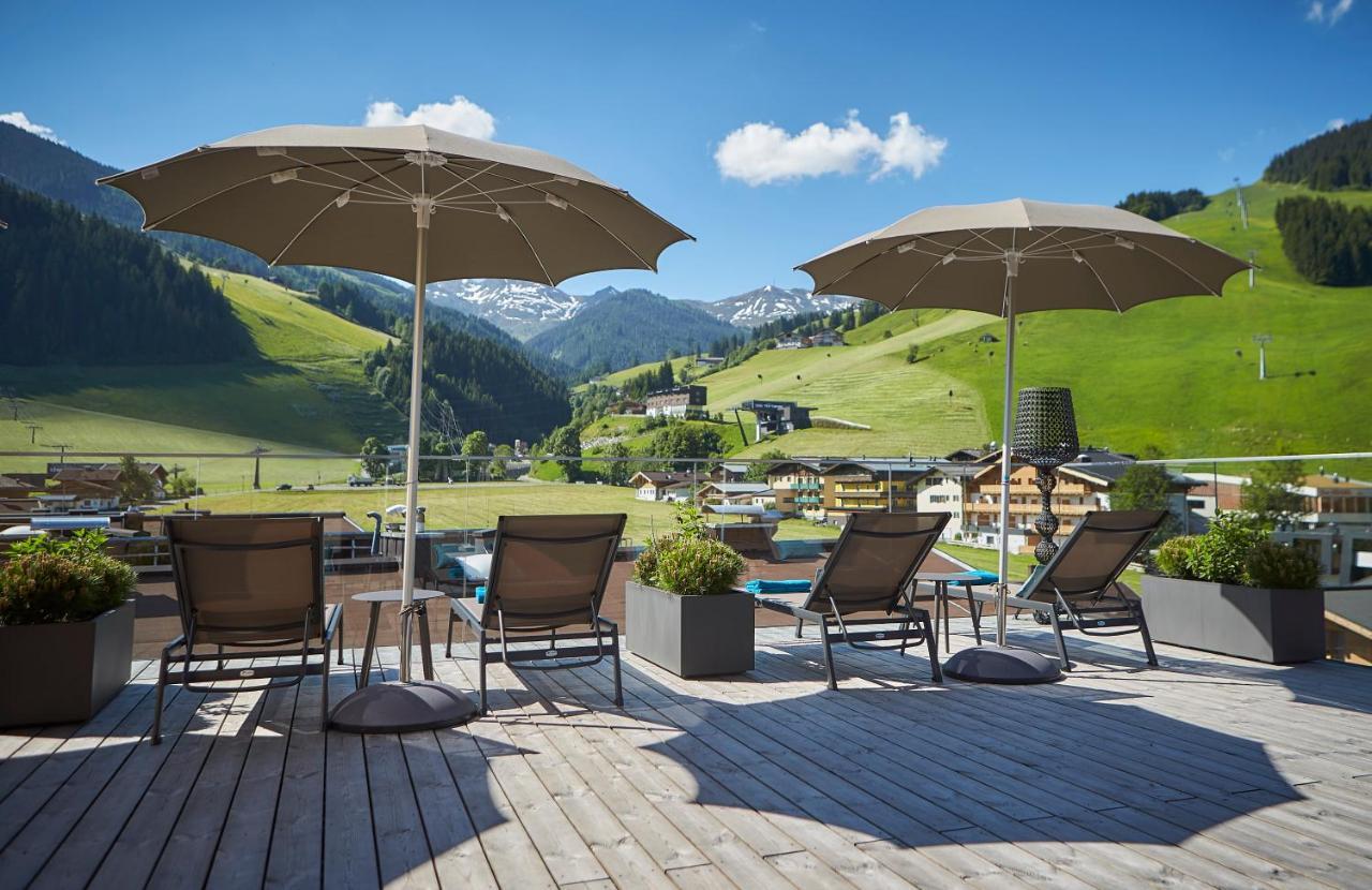 Hotel Hasenauer 4 Sterne Superior ザールバッハ・ヒンターグレム エクステリア 写真