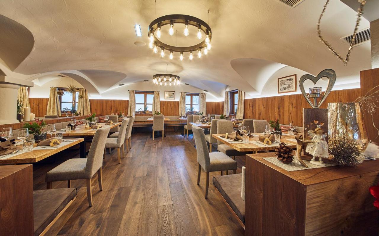 Hotel Hasenauer 4 Sterne Superior ザールバッハ・ヒンターグレム エクステリア 写真