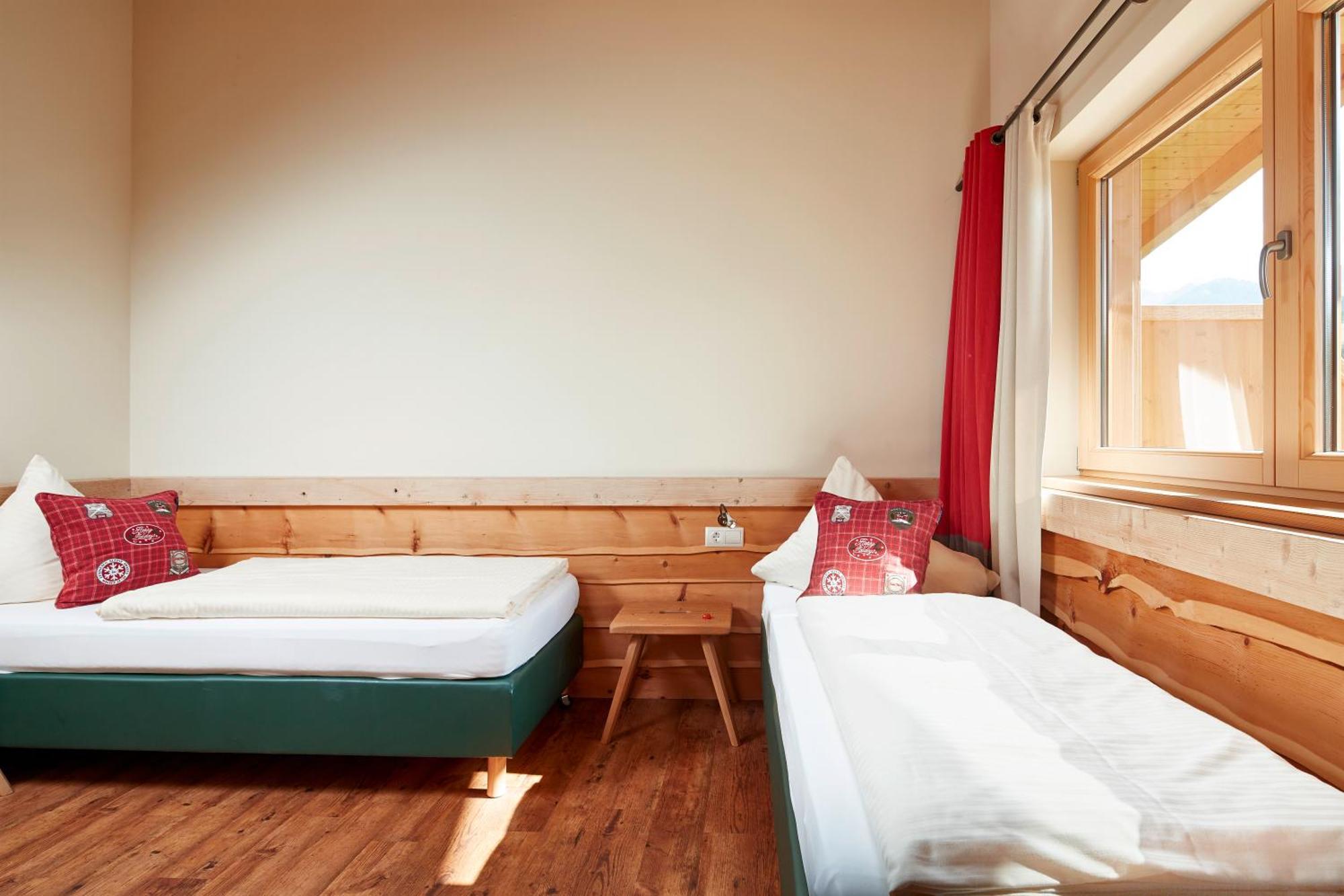 Hotel Hasenauer 4 Sterne Superior ザールバッハ・ヒンターグレム 部屋 写真